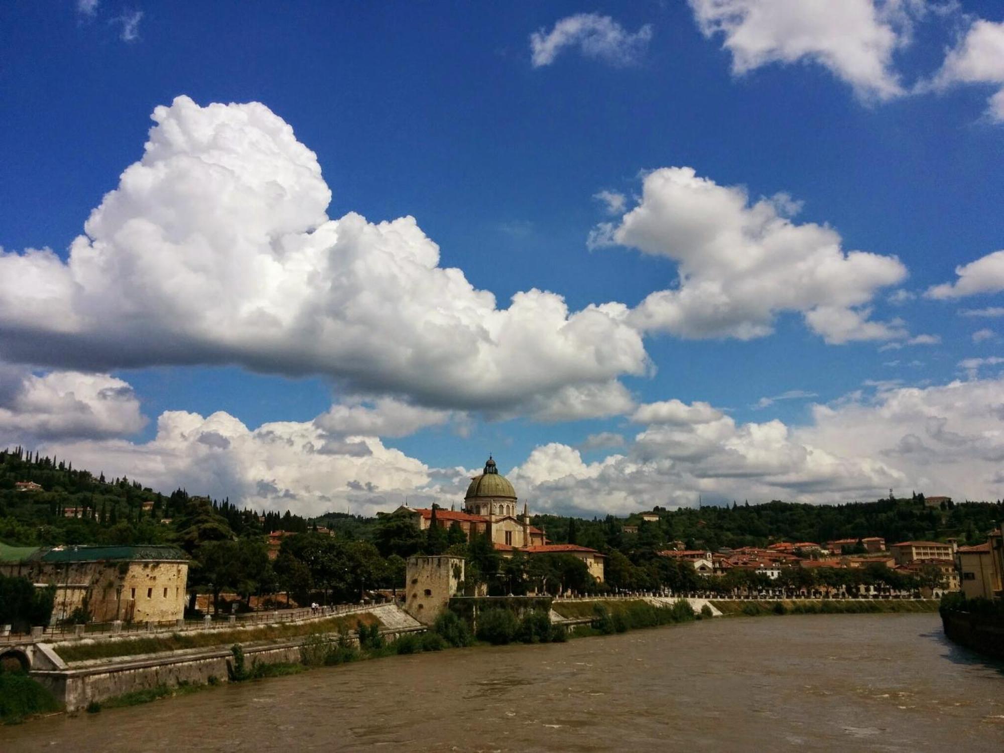 Across The River And Into The Trees Verona Ngoại thất bức ảnh